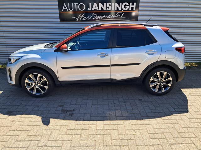 KIA Stonic 1.0 T-GDi DynamicLine met 25.885 km!!! | Clima | Cruise | Camera | LM Velgen | Ndl auto | Trekhaak | Navigatie | Keyless | RIJKLAARPRIJS INCL 12 MAANDEN GARANTIE EN BEURT