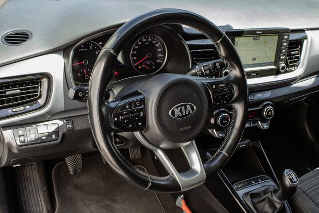 KIA Stonic 1.0 T-GDi 100pk DynamicPlusLine Full map navigatie/ Camera/ DAB+/ Carplay/ Cruise control
