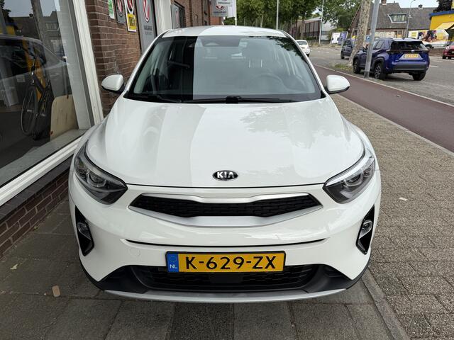 KIA Stonic 1.0 T-GDi MHEV ComfortLine | cruise control | elektrische ramen | airco |