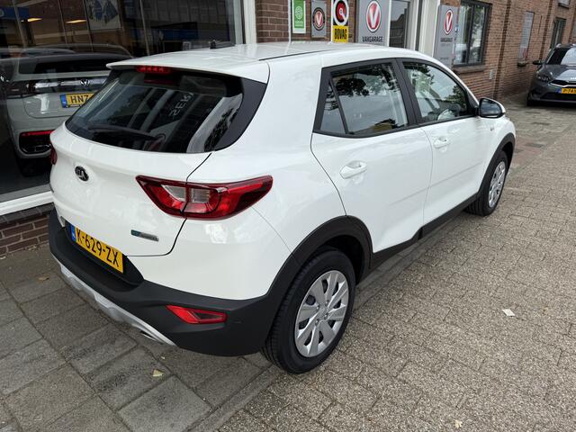 KIA Stonic 1.0 T-GDi MHEV ComfortLine | cruise control | elektrische ramen | airco |