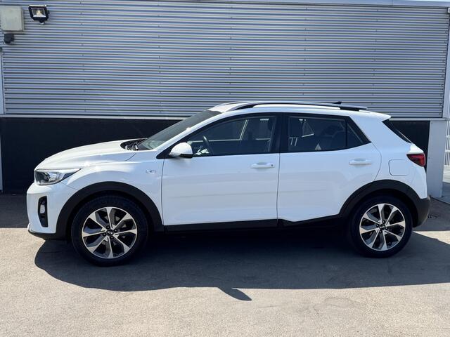 KIA Stonic 1.0 T-GDi DynamicLine Trekhaak, Navigatie, Achteruitrijcamera, Cruise control, 17" LMV, Dealeronderhouden, BTW-auto