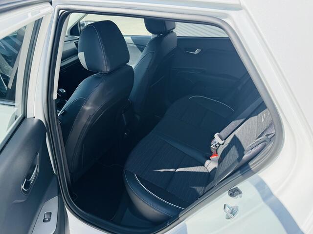 KIA Stonic 1.0 T-GDi MHEV GT-Line Demo auto | Kmstand kan iets variëren | Informeer of de auto aanwezig is !
