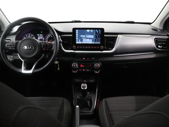 KIA Stonic 1.0 T-GDi MHEV DynamicLine | Navigatie | Parkeercamera | Apple Carplay/Android Auto | Climate Control | Cruise Control |