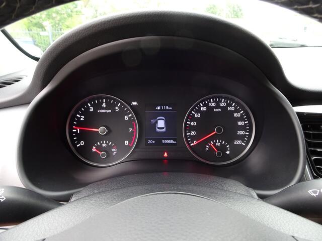 KIA Stonic 1.0 T-GDi DynamicPlusLine Automatische airco, licht metalen velgen, navigatie, achteruitrijcamera, parkeersensoren, cruise controle, enz.