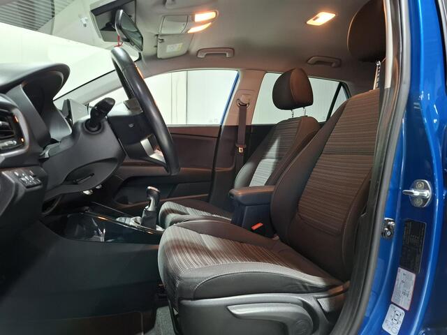 KIA Stonic 1.0 T-GDi MHEV DynamicPlusLine Apple Carplay/Android Auto, Navigatie, camera