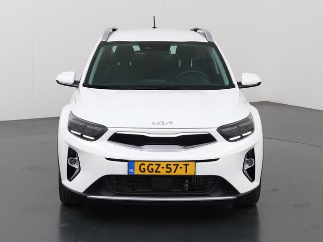 KIA Stonic 1.0 T-GDi MHEV DynamicLine | Apple Carplay / Android Auto | Parkeercamera | Airco | Cruise Control