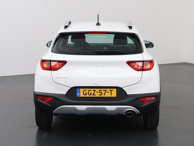KIA Stonic 1.0 T-GDi MHEV DynamicLine | Apple Carplay / Android Auto | Parkeercamera | Airco | Cruise Control