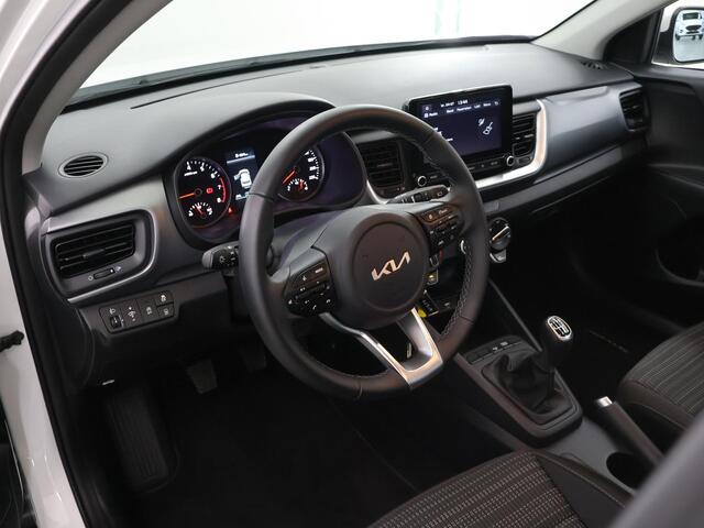 KIA Stonic 1.0 T-GDi MHEV DynamicLine | Apple Carplay / Android Auto | Parkeercamera | Airco | Cruise Control
