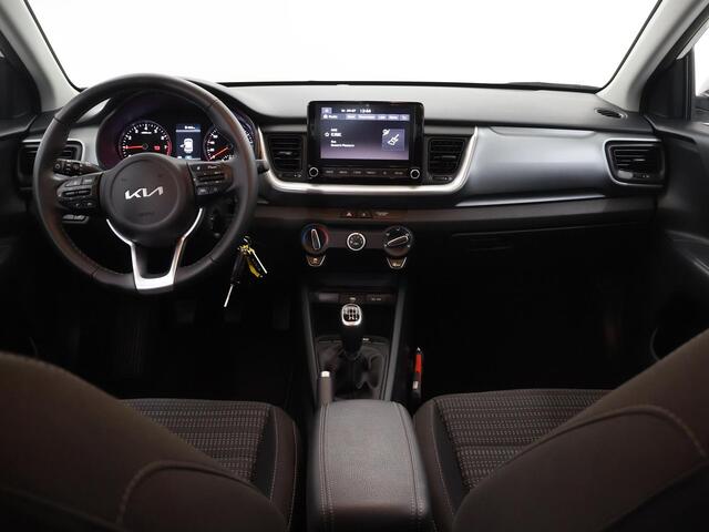 KIA Stonic 1.0 T-GDi MHEV DynamicLine | Apple Carplay / Android Auto | Parkeercamera | Airco | Cruise Control