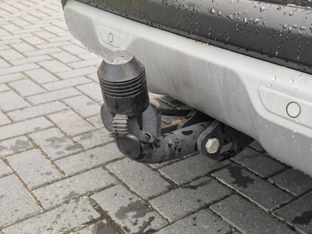 KIA Stonic 1.0 T-GDi DynamicPlusLine Automaat Trekhaak vast / Trekgewicht 1110 kg / Stuur- en Stoelverwarming / Apple Carplay Android Auto / Cruise control / Achteruitrijcamera / Climate control /