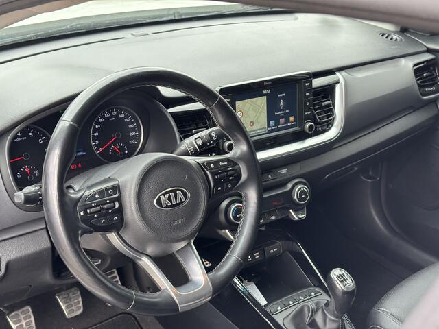 KIA Stonic 1.0 T-GDi ExecutiveLine / Afneembare Trekhaak / Lederen Bekleding / Stoelverwarming / Stuurverwarming / Camera /
