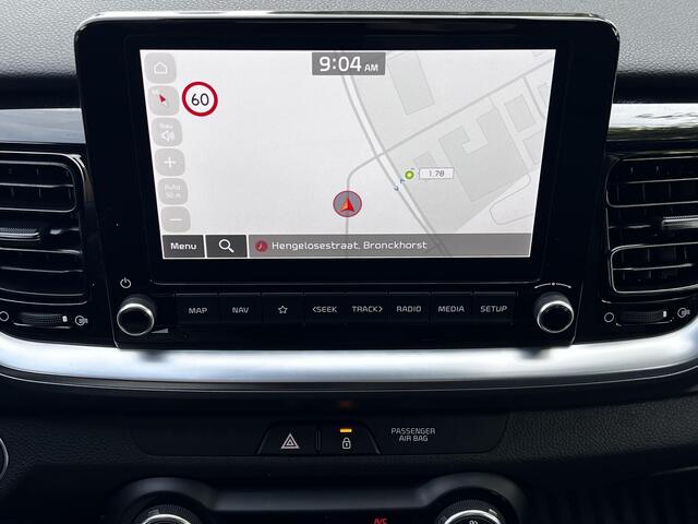 KIA Stonic 1.0 T-GDi MHEV ExecutiveLine Automaat / 7 jaar Fabrieksgarantie / Dealer onderhouden / Leder / Schuifdak / Stuur- en stoelverwarming / Adapt. CC / All Season banden 17" LM wielen /