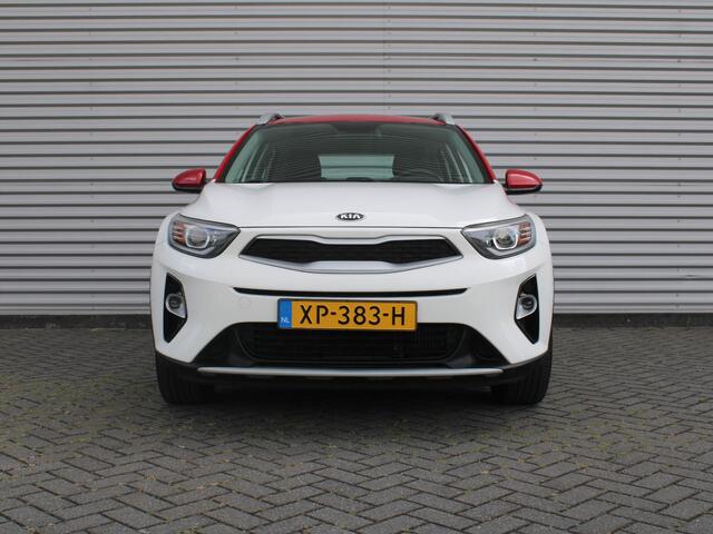 KIA Stonic 1.0 T-GDi DynamicLine | Trekhaak | Clima | Cruise | 17" LM | PDC | Navi | Camera |