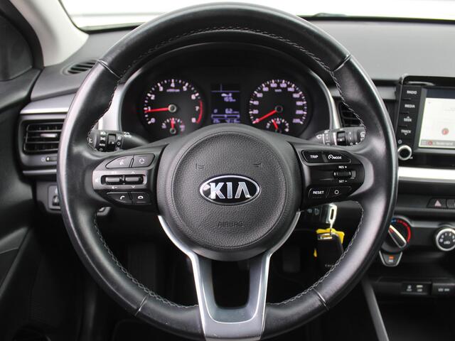 KIA Stonic 1.0 T-GDi DynamicLine | Trekhaak | Clima | Cruise | 17" LM | PDC | Navi | Camera |
