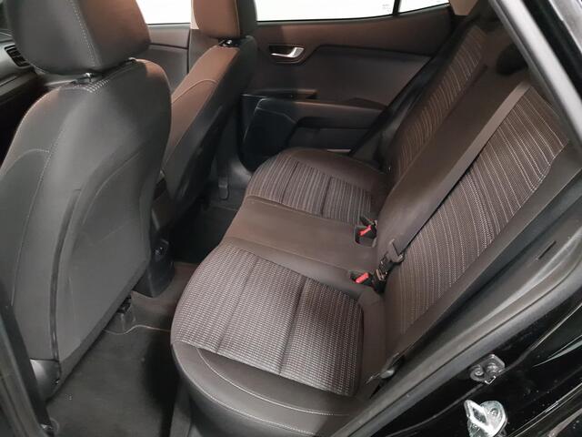 KIA Stonic 1.0 T-GDi DynamicLine Climate Control Navigatie Stoelverwarming Privacy Glass Lichtmetalen velgen