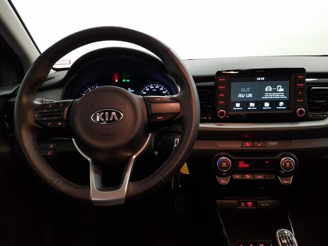 KIA Stonic 1.0 T-GDi DynamicLine Climate Control Navigatie Stoelverwarming Privacy Glass Lichtmetalen velgen