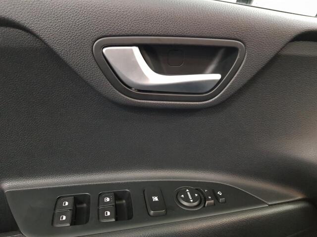 KIA Stonic 1.0 T-GDi DynamicLine Climate Control Navigatie Stoelverwarming Privacy Glass Lichtmetalen velgen
