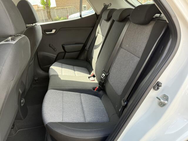 KIA Stonic 1.0 T-GDi DynamicLine | Camera | LM | PDC |