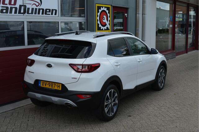 KIA Stonic 1.0 T-GDi DynamicPlusLine O.a: Clima, Navi, Cruise, Keyless, Carplay, DAB, Etc. All-in prijs!