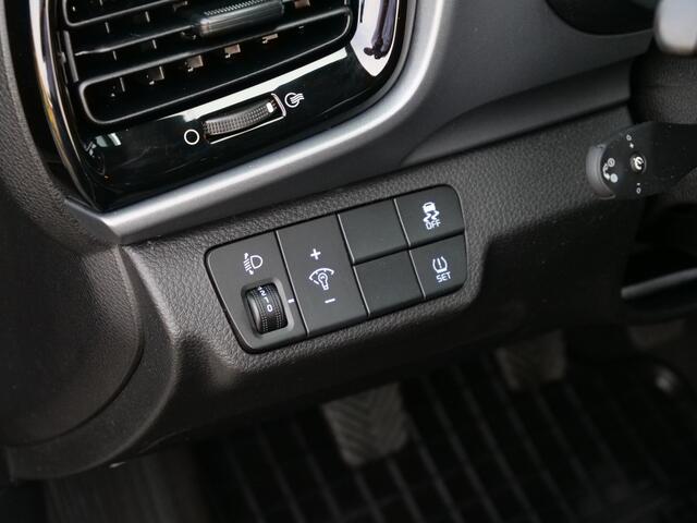 KIA Stonic 1.0 T-GDi 120pk DynamicLine Navigatie / Camera / 17 Inch