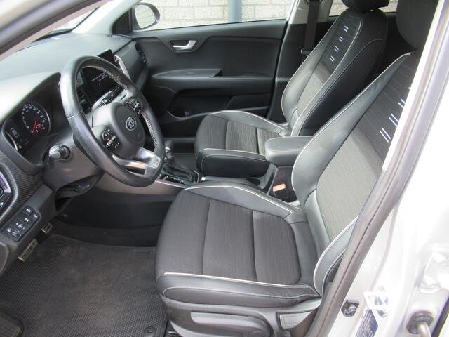 KIA Stonic 1.0 T-GDi MHEV GT-PlusLine Automaat 2e eigen | full options | tr.haak | LED kop | keyless | dodehoek