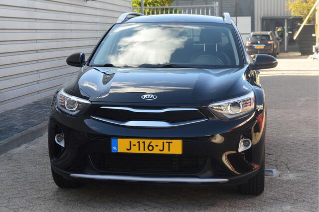 KIA Stonic 1.0 T-GDi Sports Edition O.a: 1/2 leder, Navi , Cruise, Dab, 17 Inch L.m., Camera, Carplay, Etc.. Rijklaar! All-in prijs.