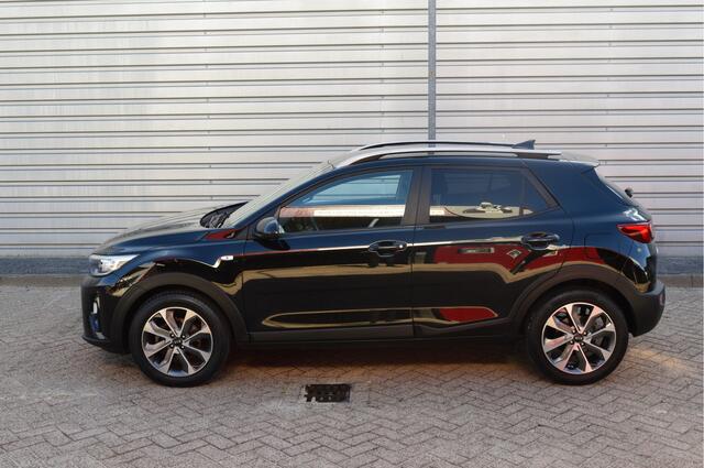 KIA Stonic 1.0 T-GDi Sports Edition O.a: 1/2 leder, Navi , Cruise, Dab, 17 Inch L.m., Camera, Carplay, Etc.. Rijklaar! All-in prijs.