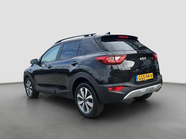 KIA Stonic 1.0 T-GDi MHEV DynamicPlusLine Automaat | Camera | LMV | Cruise | Navi | LED | Stoel- en Stuurverwarming | Privacy Glass | Apple Carplay & Android Auto |