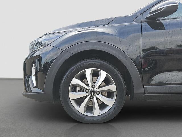 KIA Stonic 1.0 T-GDi MHEV DynamicPlusLine Automaat | Camera | LMV | Cruise | Navi | LED | Stoel- en Stuurverwarming | Privacy Glass | Apple Carplay & Android Auto |