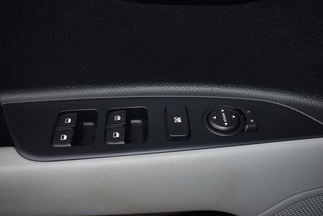 KIA Stonic 1.0 T-GDi Sports Edition | Navigatie | Cruise Control | 17" Lichtmetalen velgen | Tot 10jr. Kia garantie |
