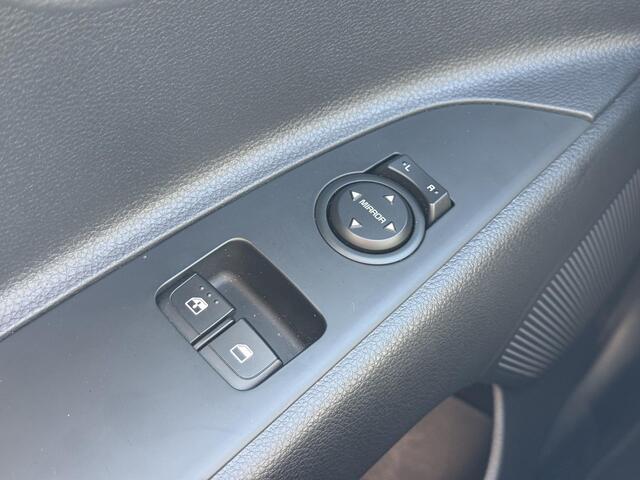 KIA Stonic 1.0 T-GDi MHEV DynamicLine Navigatie | Camera | Cruise