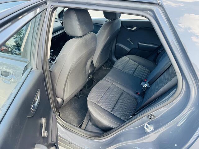 KIA Stonic 1.0 T-GDi MHEV DynamicLine NW door ons geleverd & onderhouden | Trekhaak | Clima | Navi | Cruise