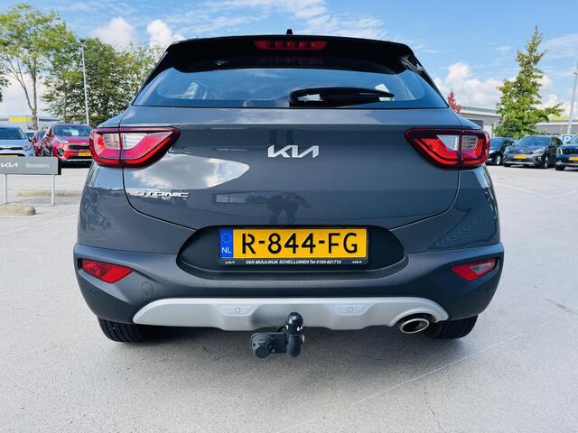 KIA Stonic 1.0 T-GDi MHEV DynamicLine NW door ons geleverd & onderhouden | Trekhaak | Clima | Navi | Cruise
