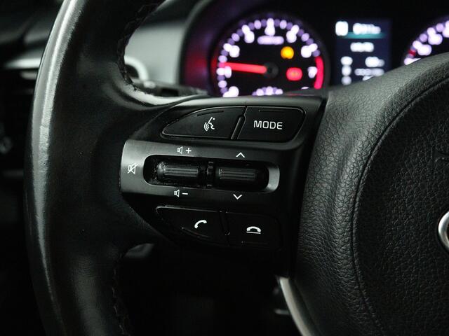 KIA Stonic 1.0 T-GDi MHEV DynamicPlusLine | Navigatiesysteem | Parkeerhulp | Apple Carplay / Android Auto |