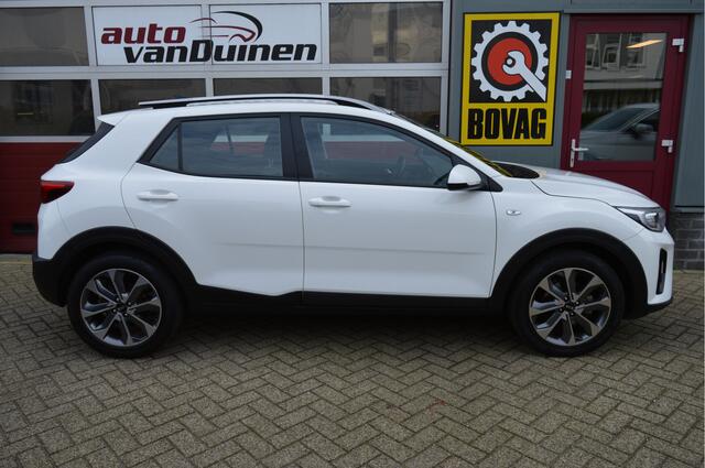 KIA Stonic 1.0 T-GDi DynamicLine O.a: PDC, Camera, Carplay, DAB, Navi, Airco, Etc. All-in prijs!