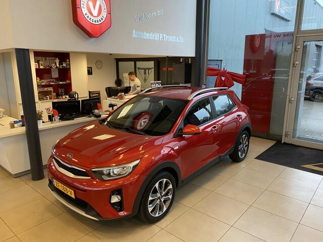 KIA Stonic 1.0 T-GDi DynamicLine,100% Onderhouden,Appele Carplay,Navigatie,Achteruitrijcamera,Spraakbediening,Airco,Cruisecontrol,Parkeersensoren,Aux Usb Aansluiting,17 Inch Lmv