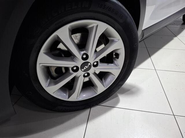 KIA Stonic 1.0 T-GDi MHEV DynamicLine Trekhaak, Apple Carplay/Android Auto, Camera.