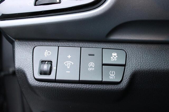 KIA Stonic 1.0 T-GDi MHEV DynamicLine NAVIGATIE / ACHTERUITRIJCAMERA