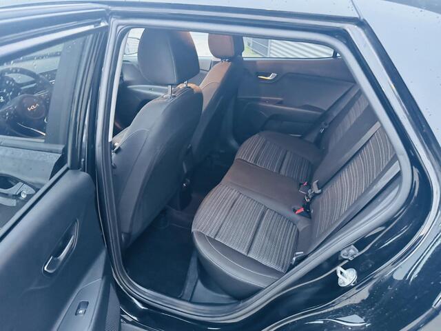 KIA Stonic 1.0 T-GDi MHEV DynamicPlusLine Keyless | Privacyglass | Clima | Cruise