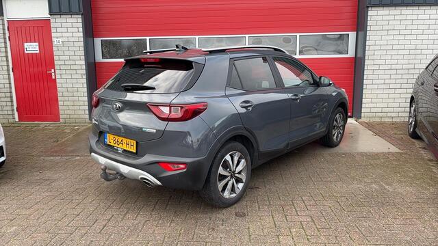 KIA Stonic 1.0 T-GDi MHEV DynamicPlusLine TREKHAAK / KEYLESS / CAMERA / CARPLAY / DAB+ / CLIMA / PDC / BLUETOOTH / CRUISE / NL-AUTO