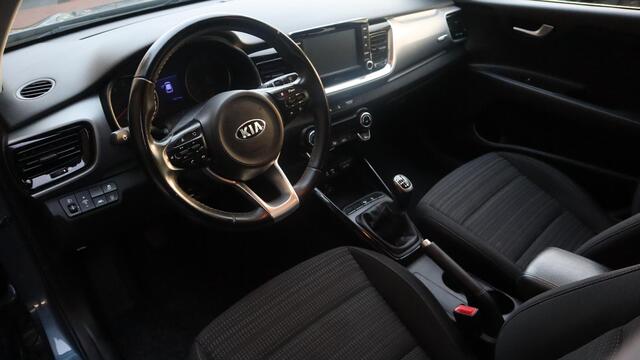 KIA Stonic 1.0 T-GDi DynamicPlusLine | Clima | Cruise | Multimedia/Navi | Trekhaak | PDC + Camera |