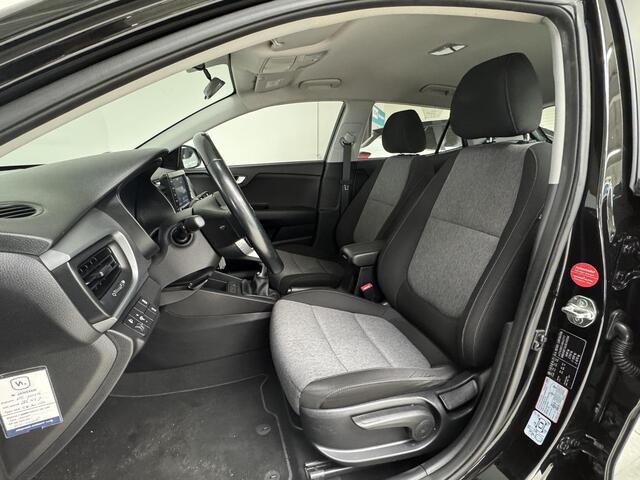 KIA Stonic 1.0 T-GDi ComfortPlusLine Navigator | Navigatie | Camera | Trekhaak | Lichtmetalen velgen 17" | All-Season Banden |