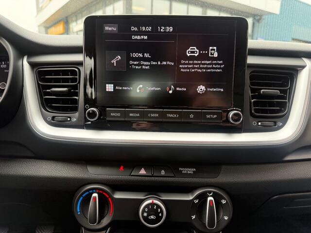 KIA Stonic 1.2 PLUS LINE AIRCO PDC CARPLAY WINTERPACK CRUISE .