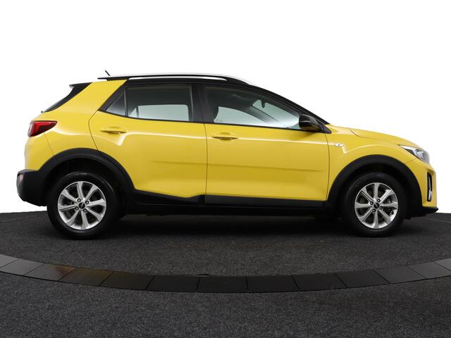 KIA Stonic 1.0 T-GDi MHEV DynamicLine - Navigatie - Cruise Control - Climate Control - DAB - Achteruitrijcamera - Fabrieksgarantie tot 09-2028