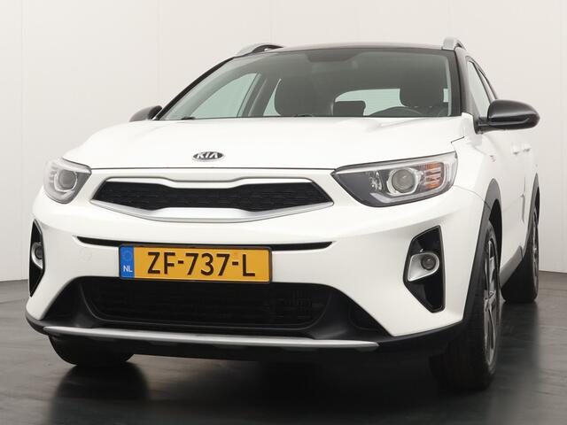 KIA Stonic 1.0 T-GDi DynamicLine - Cruise Control - Navigatie - Apple Carplay/Android Auto - Achteruitrij camera - Fabrieksgarantie 14-05-2026