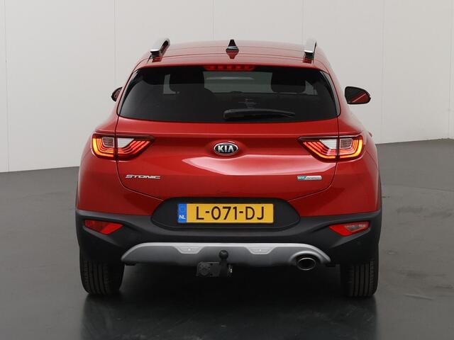 KIA Stonic 1.0 T-GDi MHEV DynamicPlusLine | Trekhaak | Keyless | Navigatie | Parkeercamera | Apple Carplay/Android Auto | Climate Control |