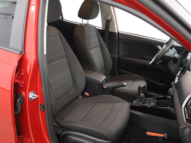 KIA Stonic 1.0 T-GDi MHEV DynamicPlusLine | Trekhaak | Keyless | Navigatie | Parkeercamera | Apple Carplay/Android Auto | Climate Control |