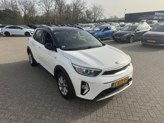 KIA Stonic 1.0 T-GDi MHEV DynamicLine - TREKHAAK - NAVI VIA CARPLAY + CAMER