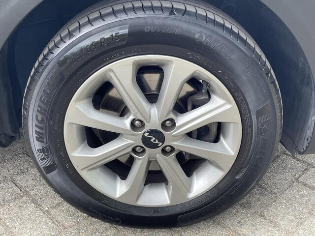 KIA Stonic 1.0 T-GDi MHEV DynamicLine Navigatie + Camera // Climate Control // Cruise Control info Roel 0492-588951