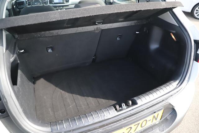 KIA Stonic 1.0 T-GDi DynamicLine 101PK Navigatie Carplay Achteruitrijcamera Airco Cruise 17 inch LMV